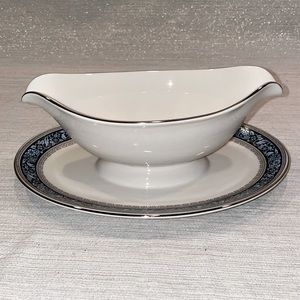 Pickard China Overture - Gravy Boat with Attached Underplate